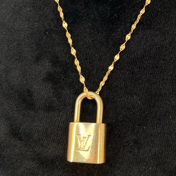 Authentic Louis Vuitton Lock #318 NO KEY & Aftermarket 20" Diamond-Cut Chain - Picture 12 of 17